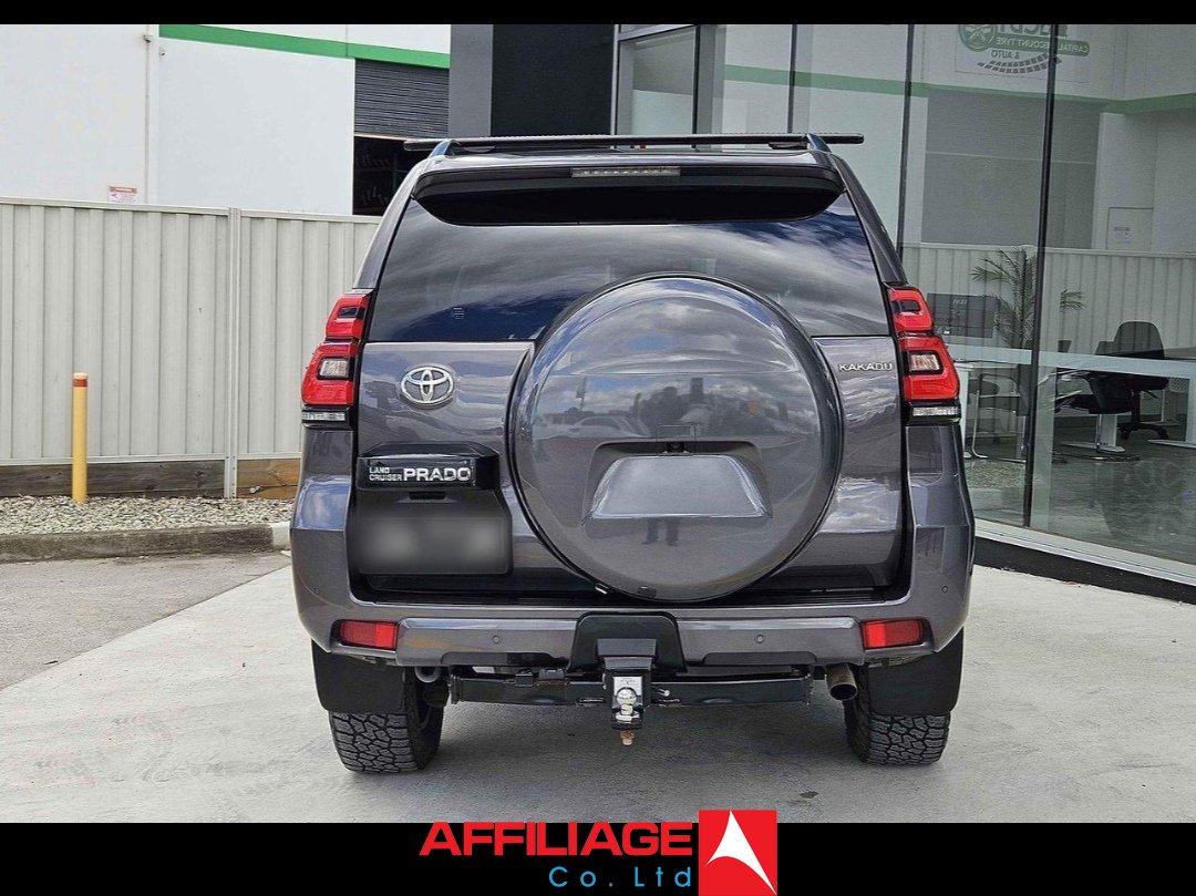 affiliage_ltd's tweet photo. 2020 Toyota Land Cruiser Prado Kakadu (GDJ150R) Australian Spec

KES. 8.95M TOTAL LANDING COST MOMBASA (incl taxes &amp; reg)

2.8l turbo diesel, Odo 77,603KMs, 4WD, Sunroof, JBL Sound, Ventilated front seats, Power front seats

More info visit our website:

https://t.co/aYtUYbjnwf https://t.co/T40fEW7LG0
