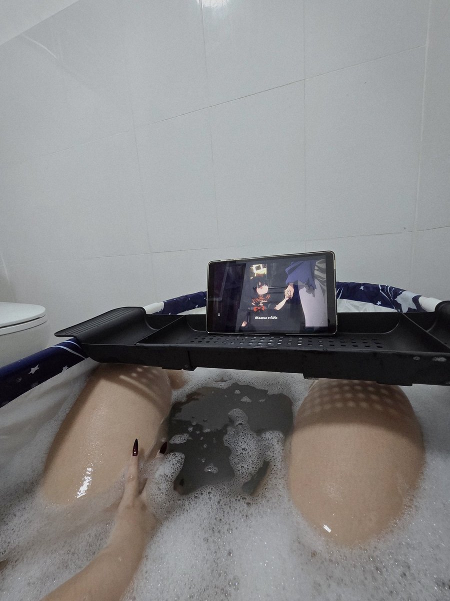 𝙰𝙷 𝙼𝚄𝙰𝚈 ♔♰🍷 tweet media