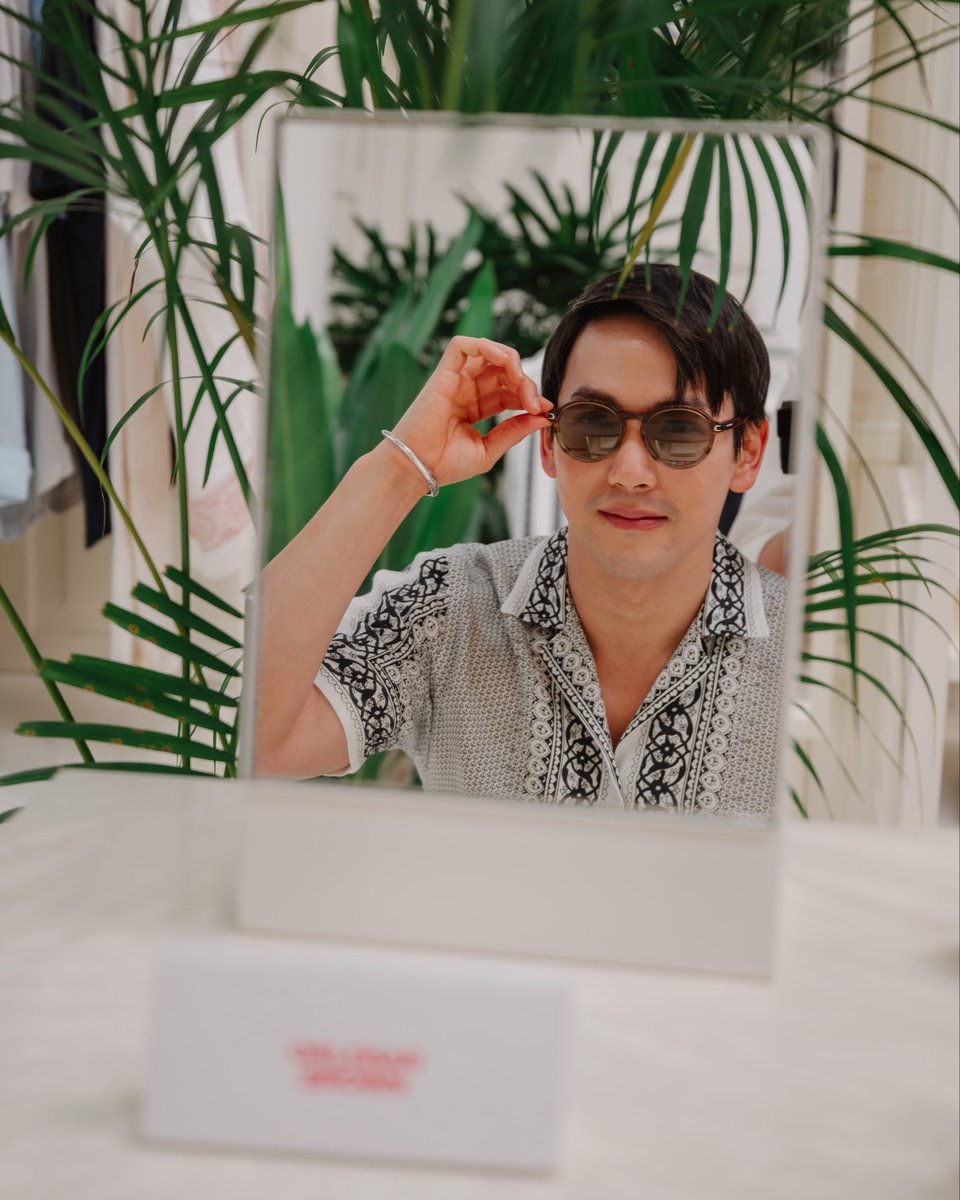 JoeTrivisvavet's tweet photo. Congratulations to OB new shop at Icon Siam krub!!😎🤍🤍🤍

#OrlebarBrown #FEELSUMMER #OBsAroundTheWorld #HOLIDAYBETTER https://t.co/tbcWweYN1R