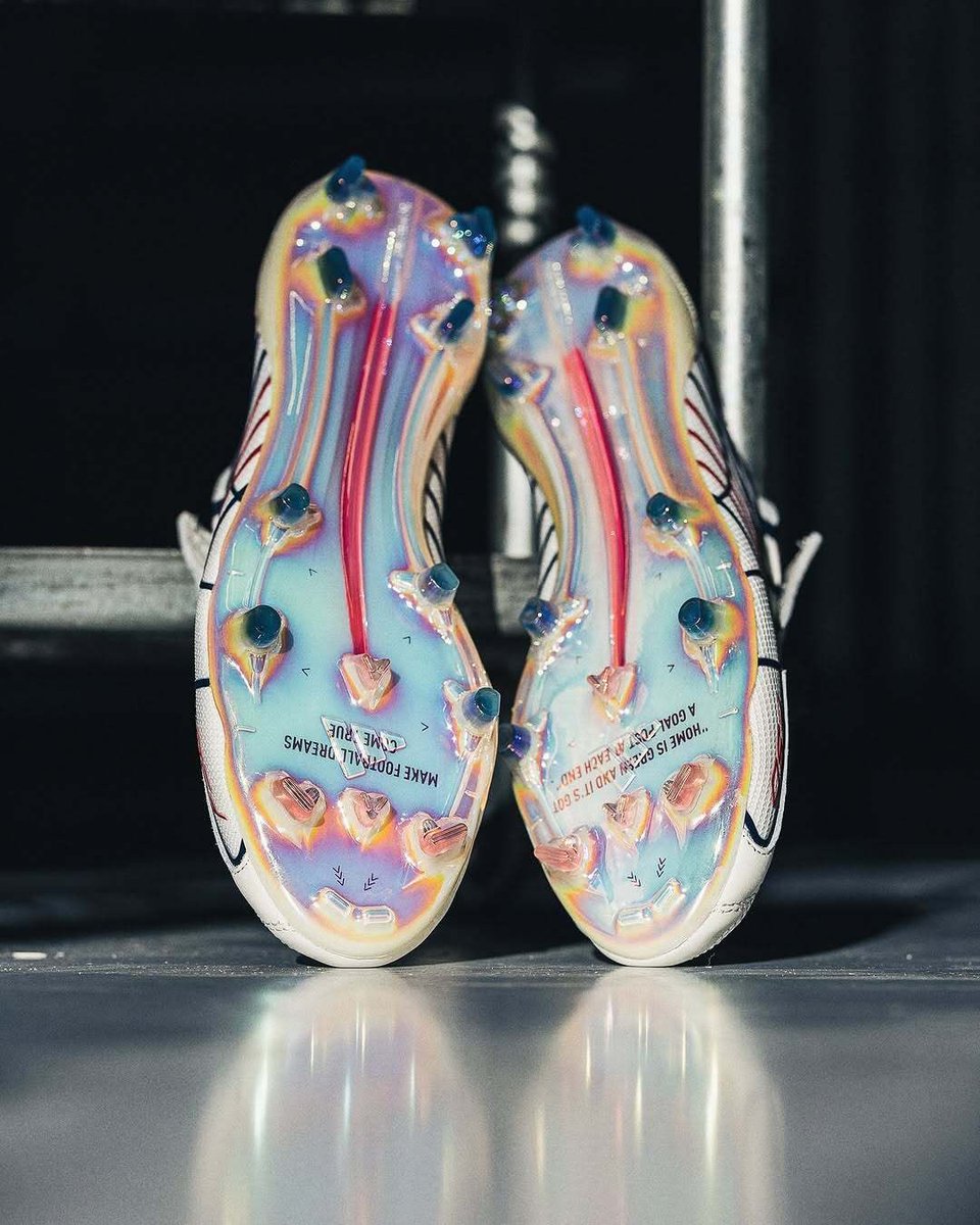 adidas and Unisport revive the F50+ Spider worn in ‘Goal!’.