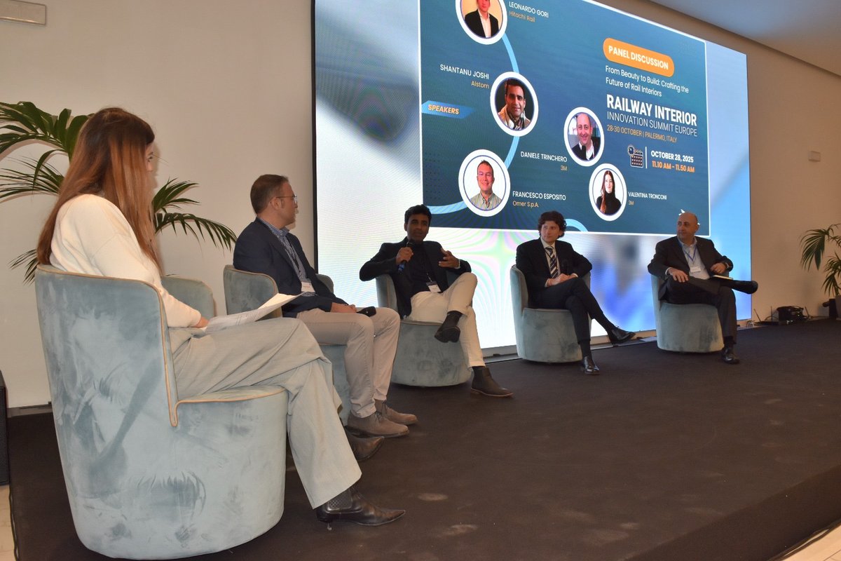 RedCabin tweet media