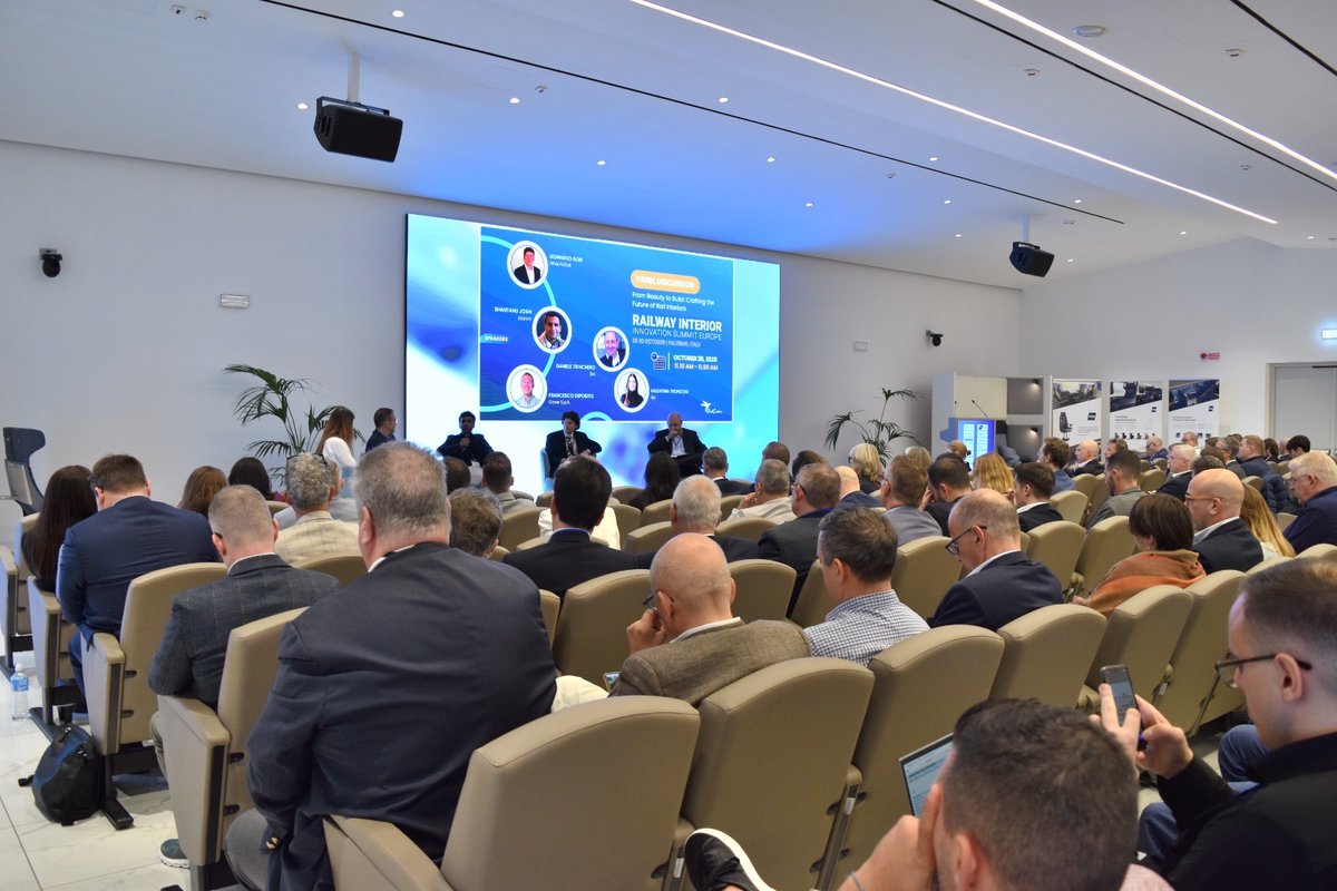 RedCabin tweet media