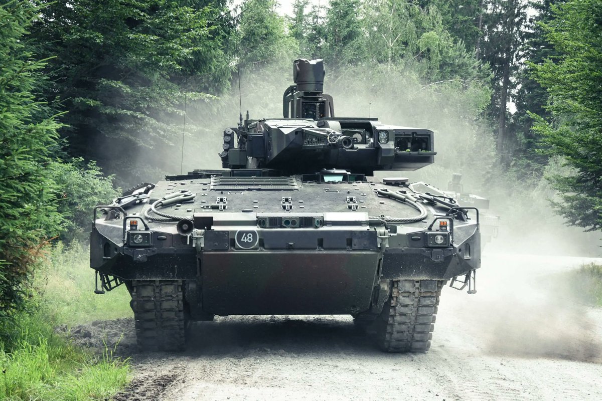 top_force's tweet image. 🪖🇩🇪 #ORBAT L'Allemagne possède 350 #VCI #HIFV Puma, en a déjà commandé 50 supplémentaires pour porter sa flotte à 400, et prévoit désormais d'en acquérir 687 supplémentaires, portant ainsi sa flotte à 1 087 #VCI Puma.
