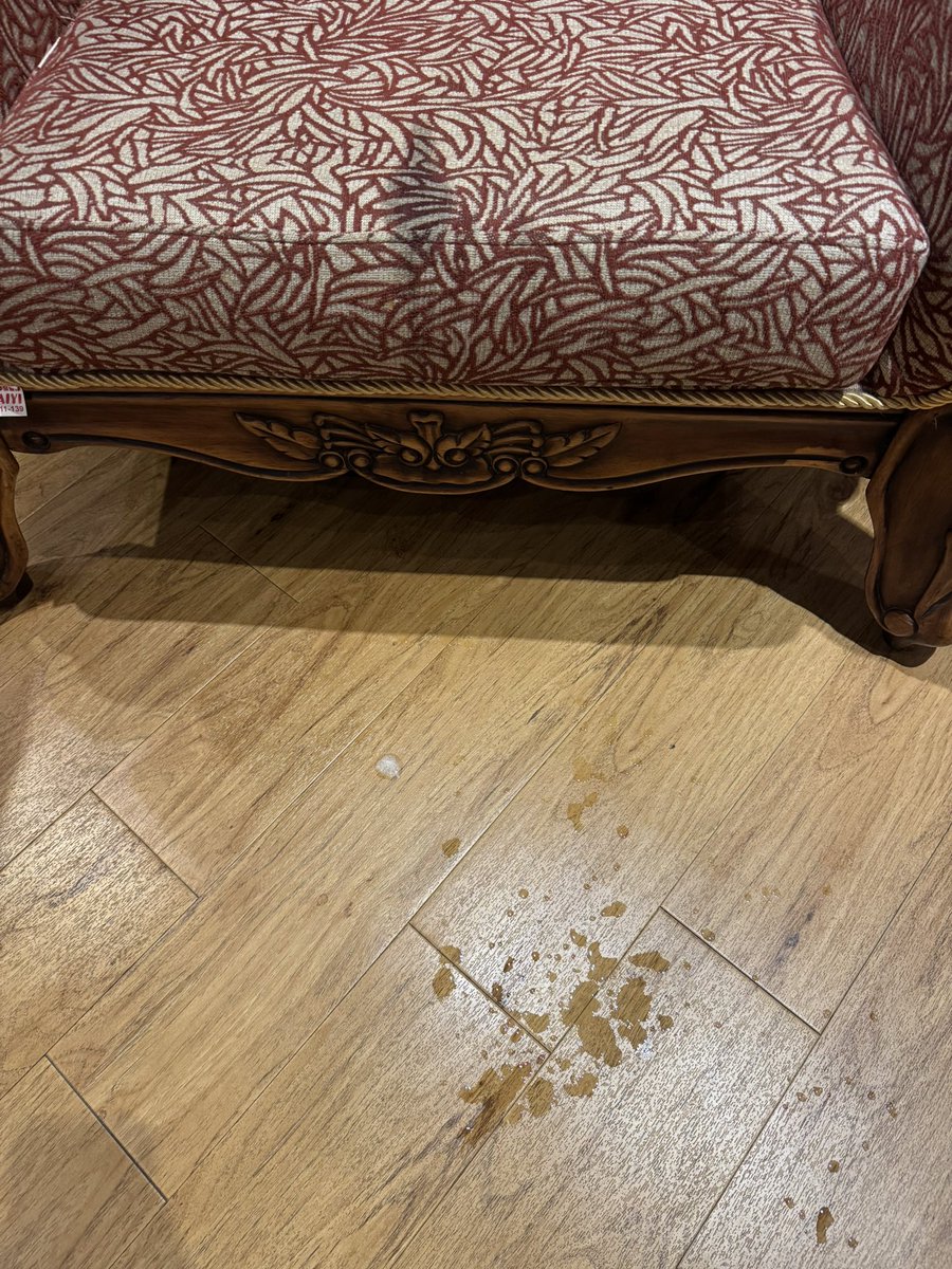 漏了🤤
#史萊姆 #情侶聯誼 #夫妻聯誼 #清新局 #レザーパンツ #レザースカート #革フェチ