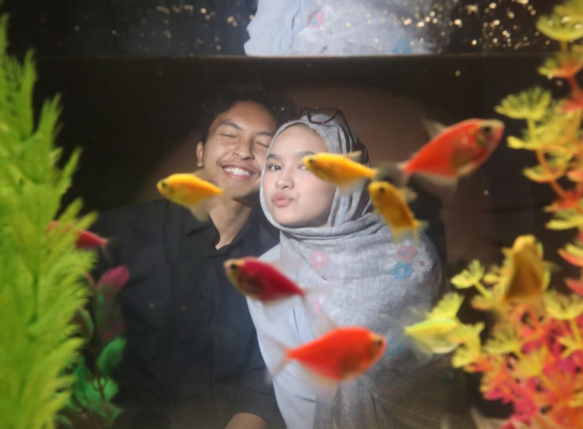 jasminesp4ge's tweet image. bolee, jni before-after 
editnya langsung dri photos 
brilliance 10 
highlights 6 
shadows 16 
contrast 8 
brightness 20 
blackpoint 30 
saturation 30 
vibrance 10 
warmth 60 
tint 35 
sharpness 3 
definition 4