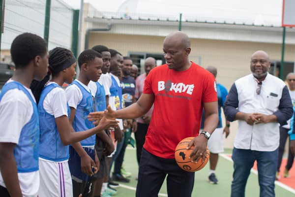 gabonmailinfos's tweet image. Nzeng-Ayong Dragage : un complexe récréatif inauguré, mais toujours fermé, à quand l’ouverture ?

gabonmailinfos.com/nzeng-ayong-dr…

🚨 #gabonmailinfos  #NzengAyong #Dragages #complexe #recreatif    

💡Tel:+24162448577
🎯 Abonnez-vous à notre chaîne WhatsApp 
 whatsapp.com/channel/0029Va…