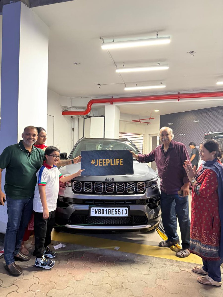 CelicaJeep's tweet image. Welcome to the Jeep Brotherhood, Mr. Abhik Chowdhury
Thrilled to deliver your brand-new Jeep Compass from Celica Jeep Kolkata.
Here&apos;s to conquering new trails and living the #JeepLife to the fullest. 🚙💨#OIIIIIIIO

📞 Book your test drive: +91 75950 65526