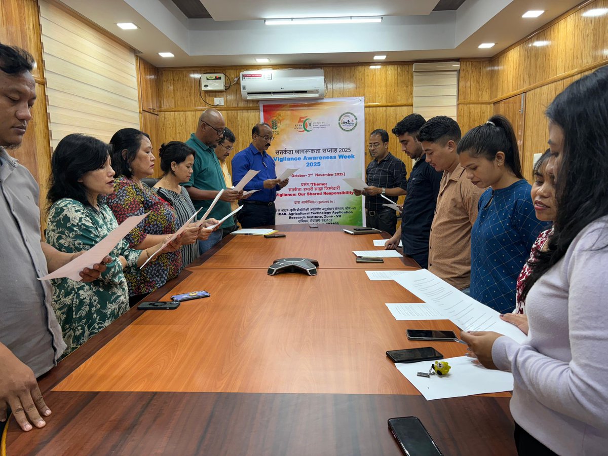 As part of #VigilanceAwarenessWeek2025 on the theme “Vigilance: Our Shared Responsibility,” staff members of our office took the Integrity Pledge on 27 Oct 2025, reaffirming our commitment to transparency and accountability. 💪
#IntegrityPledge #GoodGovernance
