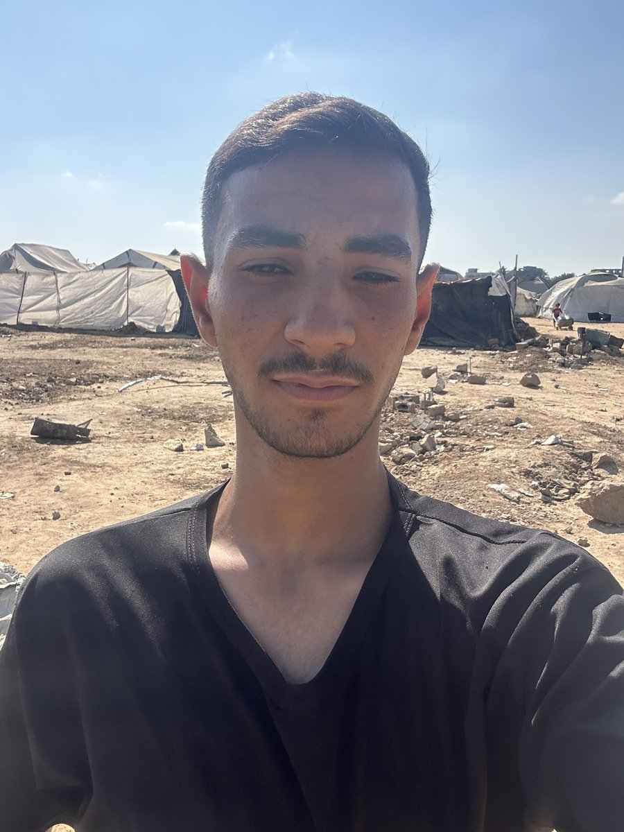 I tried, I tried a lot with people. If I disappear, know that I begged you to put a period and you did not put one. At least if you go, do not leave my family. 😭Noooooooo

If you’re scrolling, PLEASE leave a dot . it's just a dot