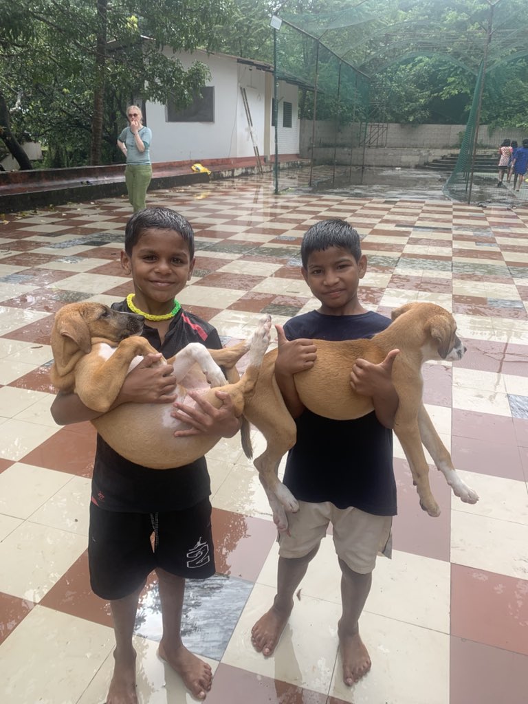 First day at the orphanage in Goa, made some lovely little friends. Thank you so much to everyone who donated toys and clothes, the girls and boys homes really appreciated them <a href="/RCDivineMercy/">The Divine Mercy Primary School</a> <a href="/RCSalfordEd/">Diocese of Salford Department for Education</a>