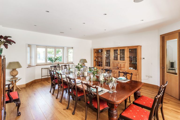 Venues_org_uk's tweet photo. Discover Woodhaven, Surreyโs new EcoSmart Venue designed for healthy, sustainable events. ๐ฟ Enjoy exclusive use of our #conferencespaces, studio, and garden, with fresh bespoke catering, from sushi to BBQs crafted to suit all dietary needs. https://t.co/XxTv8kQNCi
#SurreyVenues https://t.co/GIpoon5pbJ