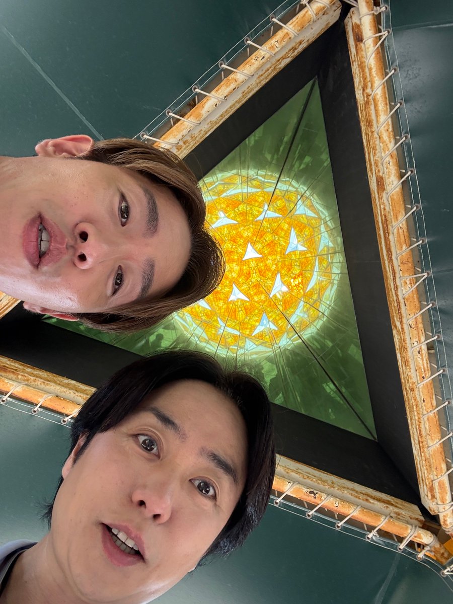 竪型万華鏡にて

#櫻井信五の鬼スケ旅
10/31(金)24:40～25:09放送
※10分押し⚠️
#櫻井翔 #村上信五
放送後、未公開シーンHuluで独占配信！

Season1の未公開本音トークを加えた
特別版は #Hulu にて公開中