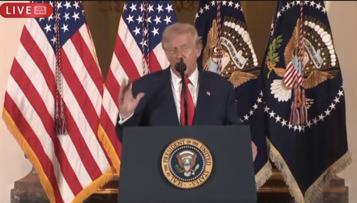 AyakoJackson777's tweet photo. Donald Trump, President of the United States🇺🇸
Welcome to Japan🇯🇵 https://t.co/mtfzIaiTdS