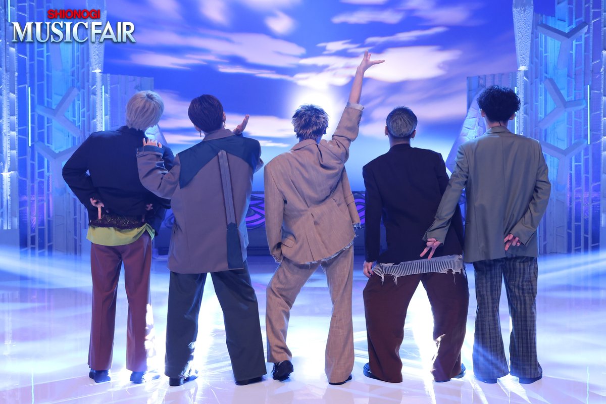 🔸🔹🔸🔹🔸🔹🔸🔹🔸🔹🔸

こちらのゲストは
どなたでしょう❓

🔸🔹🔸🔹🔸🔹🔸🔹🔸🔹🔸

近日放送予定です
お楽しみに‼️

🔸🔹🔸🔹🔸🔹🔸🔹🔸🔹🔸

#MUSICFAIR
#ミュージックフェア
#ゲストは誰でしょう
#近日公開