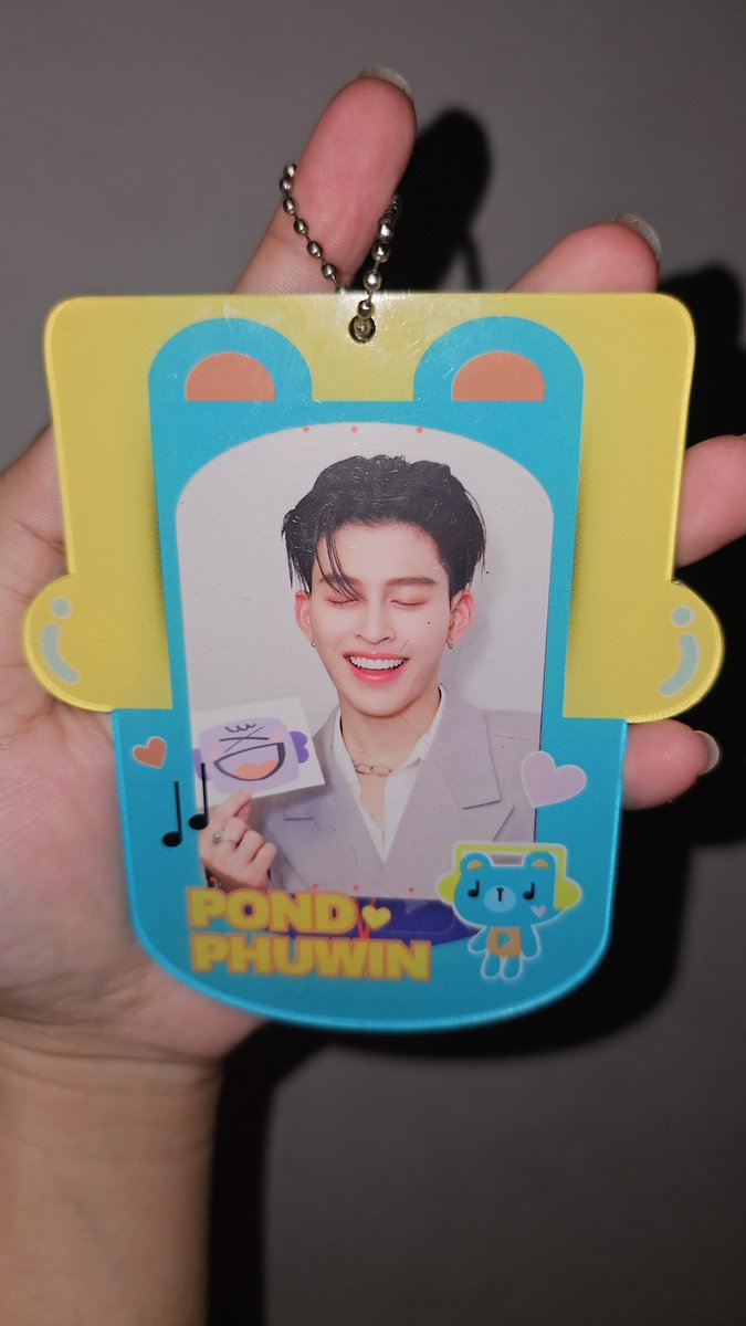 dyem gmm, kayak kenal nih design 🤔 <a href="/wongyuls/">fir</a>