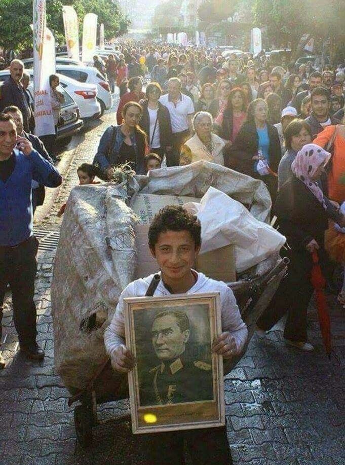 didemyvzylmz's tweet image. "Cumhuriyet, bilhassa kimsesizlerin kimsesidir."
🇹🇷🇹🇷🇹🇷
Mustafa Kemal Atatürk 

#29Ekim #29Ekim1923 #Cumhuriyet
#Cumhuriyetin102Yılı
#CumhuriyetleGüçlüyüz
#CumhuriyetinBekçisiyiz