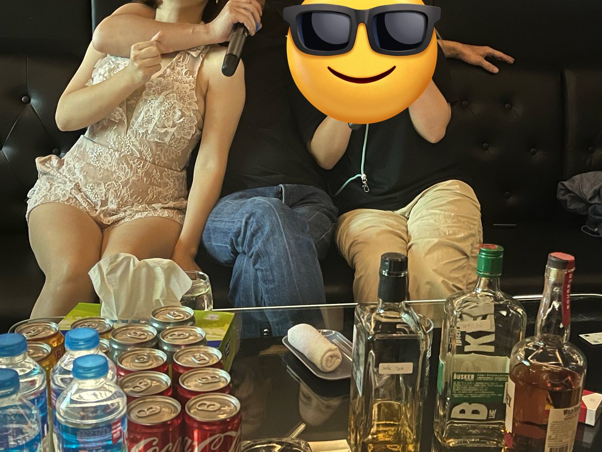 上ハノイ後、バッタバタの毎日ですが、バッタバタになる前に、💀さんにご飯に連れて行っていただきました✌️

LOTTE最上階は初めてだったので、最後に記念になりました😌

カラオケも🎤

💀さんありがとうございますー！