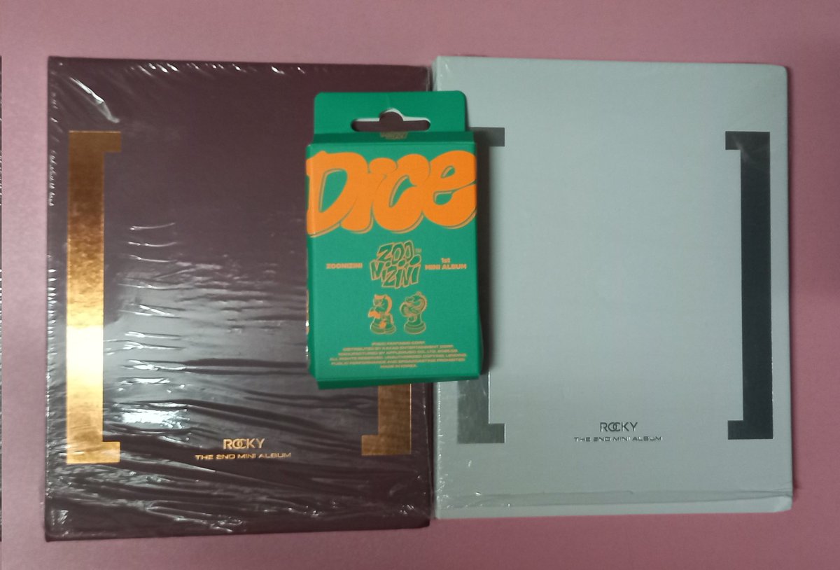 Thank you <a href="/purplesmilingph/">Purple Smiling P.H.</a> my blank albums and dice odd album arrived! 🤗💖