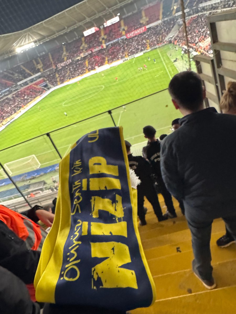 HER NERDEYSEN 
Fenerbahçemizi Gaziantepte yalnız bırakmadık.
