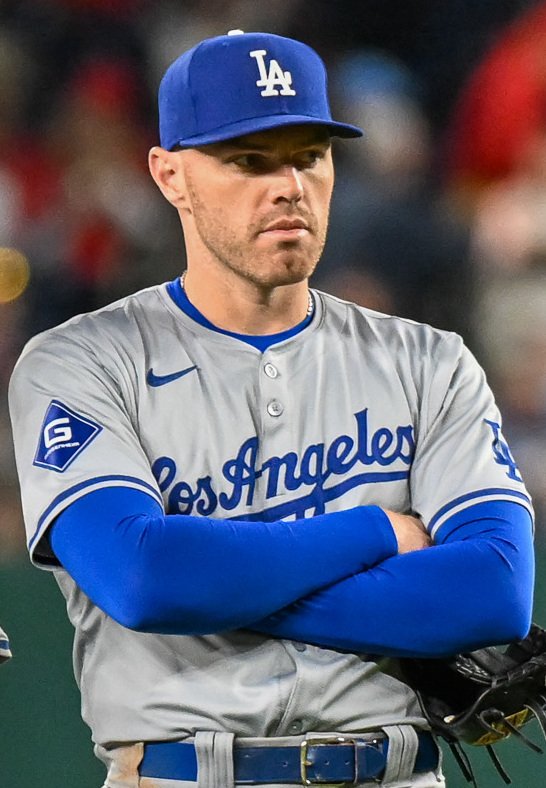 Abrió el juego 2 e hizo un juego completo, pero no jugará el juego 3 y no habrá 19 innings por primera vez en la historia. 

Yoshinobu Yamamoto no lanzará por el home run de freddie Freeman 
#dodgers #WorldSeries #BlueJays