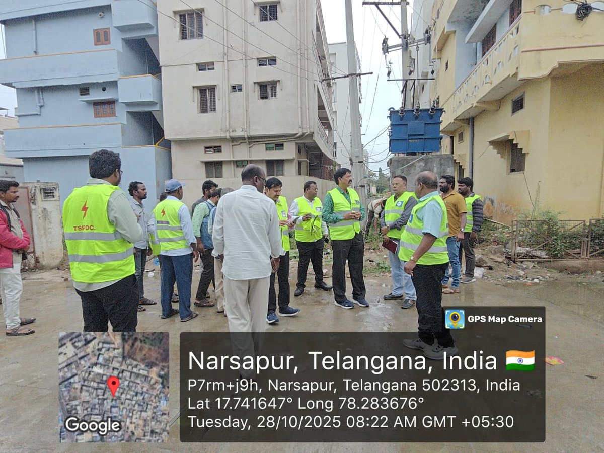 ⚡⚡️ TGSPDCL on the move ⚡️⚡️

Our dynamic teams are hitting the ground under #PrajaBaata, connecting with consumers, solving issues &amp; building stronger power connections across every town &amp; village! 💪

#TGSPDCL #PoweringLives #TeamWorkInAction #ConsumerConnect
<a href="/TelanganaCMO/">Telangana CMO</a>
