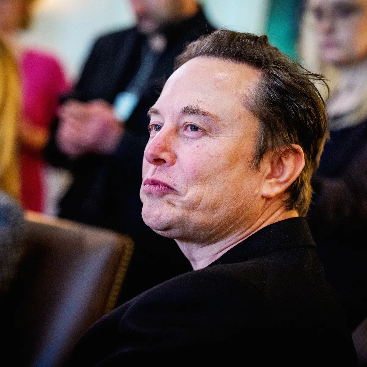 coinbureau's tweet photo. 🚨BREAKING: Elon Musk just launched #Grokipedia, an AI-powered rival to #Wikipedia.