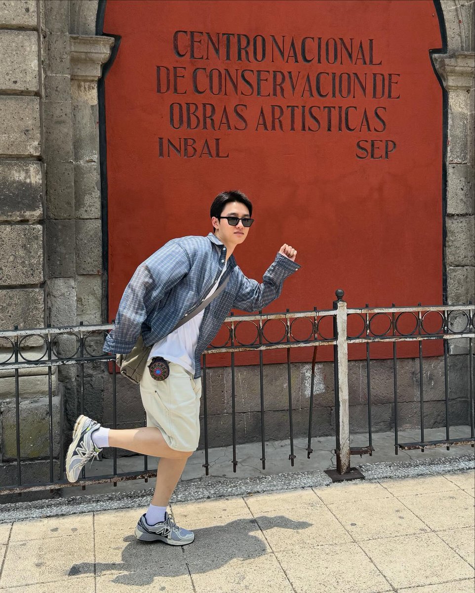 _mysticdoh's tweet photo. 251028 도경수
콩콩팡팡 멤버들  멕시코 여행사진(3)
경수

김우빈 배우님인스타
https://t.co/xExaMNzb1p https://t.co/tLGYy7xzAy