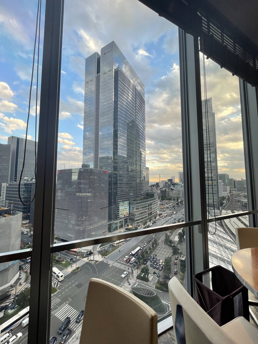 code_finalis's tweet image. 用事で遅いランチ