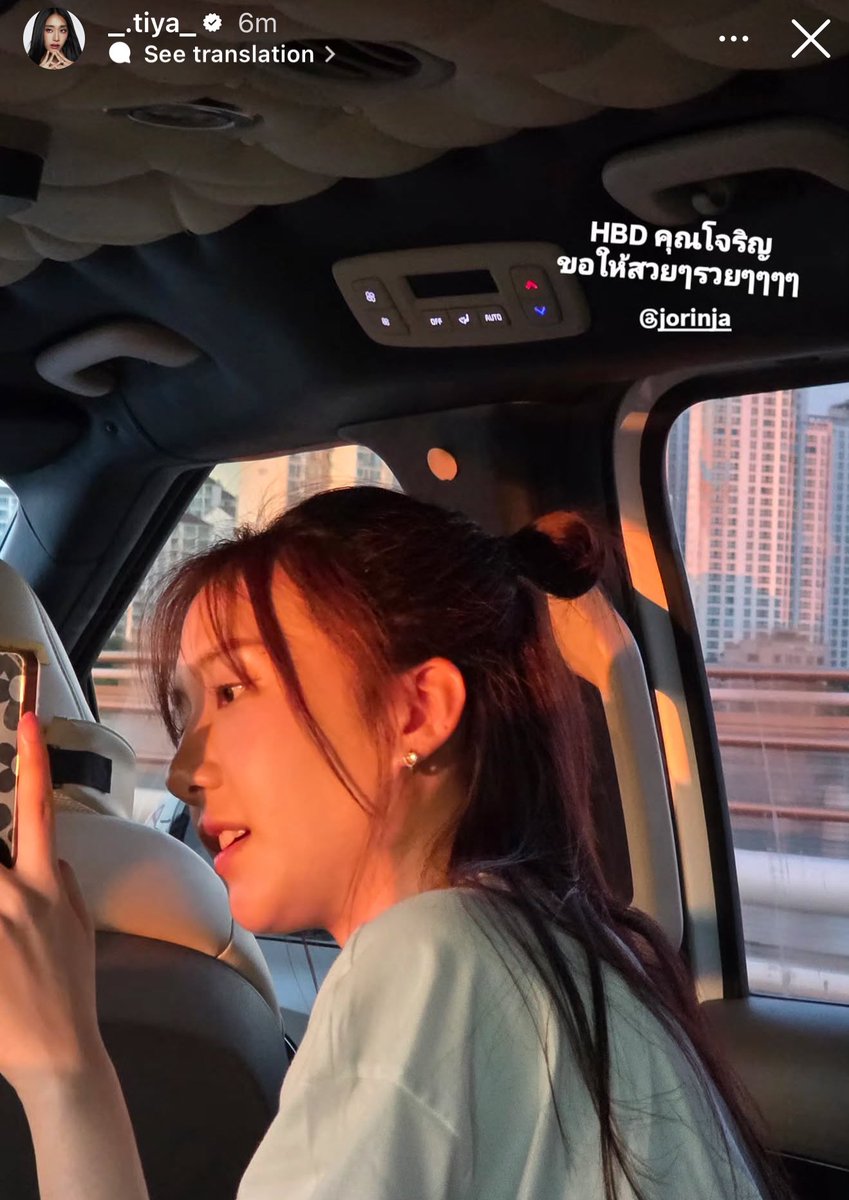 tiyapics's tweet image. ใครมันจะถ่ายเพื่อนตอนกำลังถ่ายพระอาทิตย์ตก🙂‍↕️