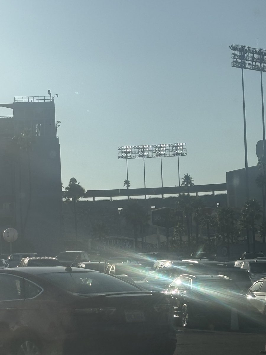 Emiliano🌵 tweet media