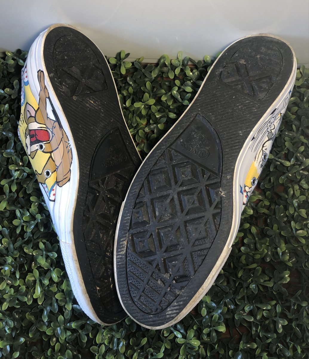 yvenomjin's tweet photo. ปล่อยต่อ❗️👟Converse Chuck Taylor All Star Ox Tom and Jerry
Size.MENS 10 | UK 10 | EUR 44 | CM 28.5
สวยมากก สภาพใหม่ ไม่มีกล่องนะคะ
ขอดูภาพเพิ่มเติมได้คับ แท้ 💯 ปล่อย 1,190฿ 
#converse #ส่งต่อconverse #รองเท้า #มือสอง #รองเท้ามือสองของแท้ #ส่งต่อรองเท้า #เสื้อผ้ามือสองสภาพดี https://t.co/Siem4G0o9v