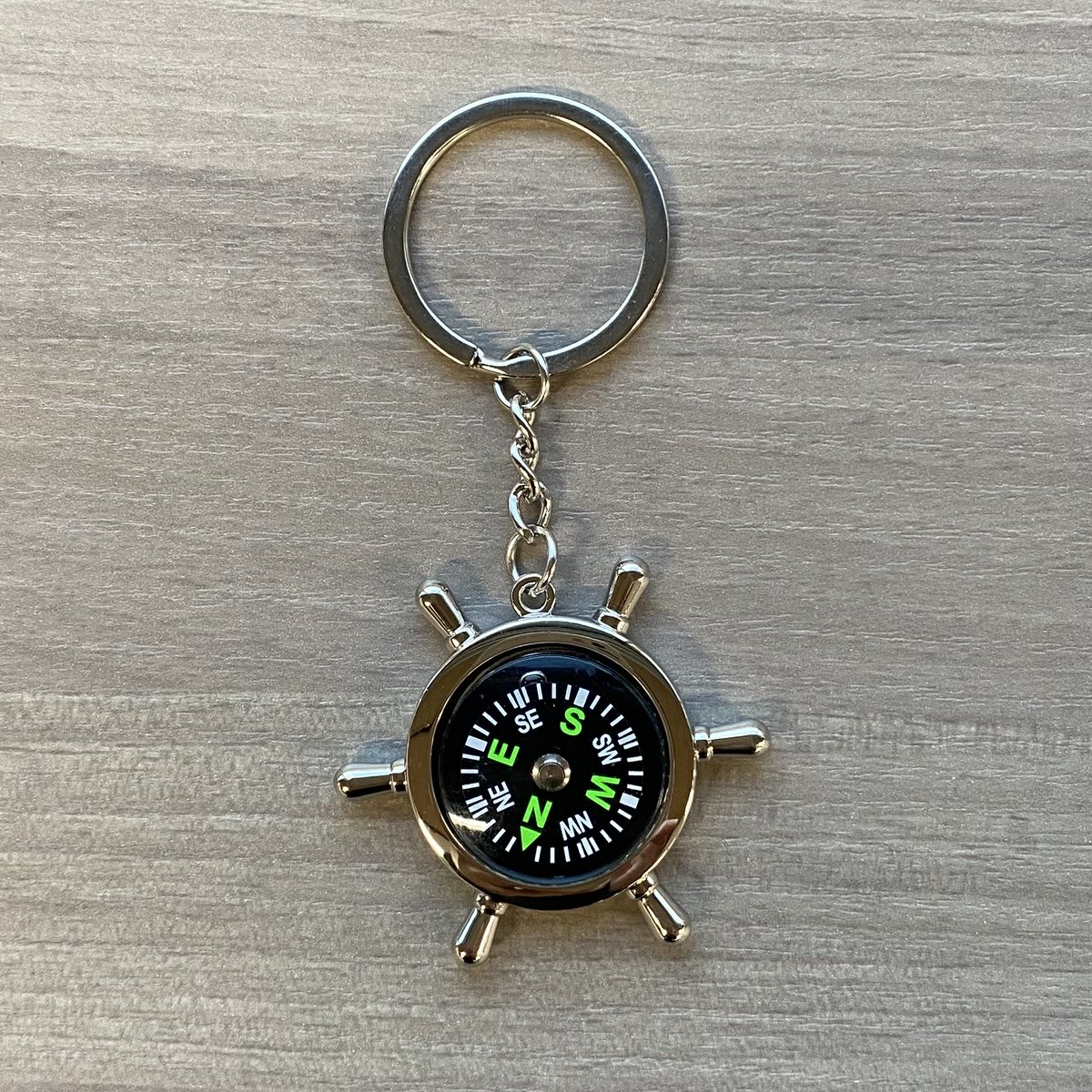 プレゼント】 #ザ・クロマニヨンズ「JAMBO JAPAN」オリジナルコンパス