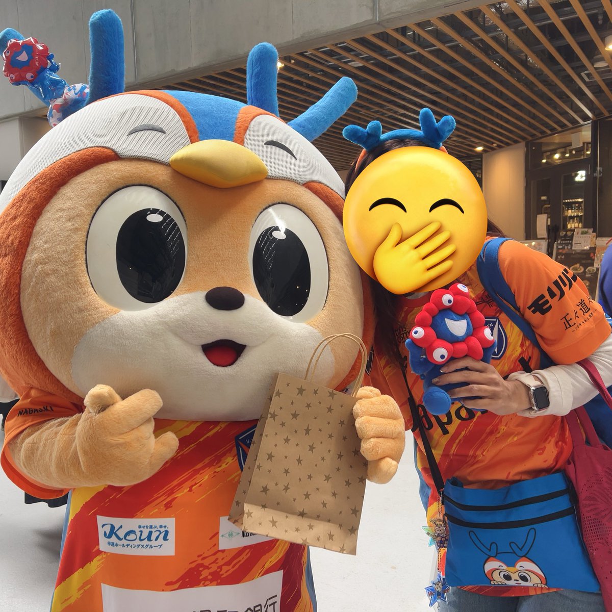 きゃなーん on X