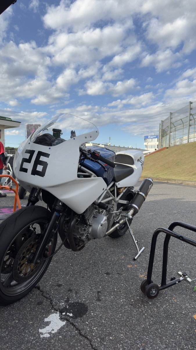 雲の馬車道 イッチィー on X