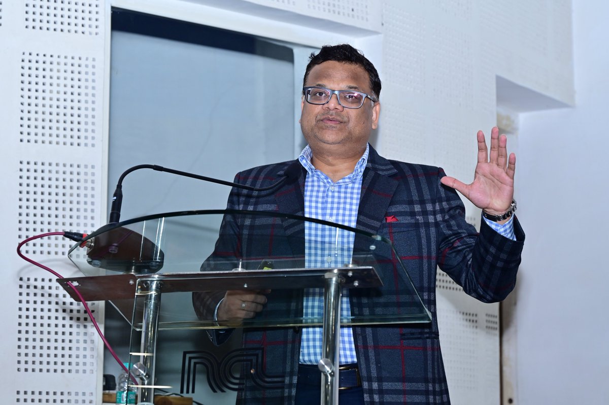 csir_ncl's tweet image. Dr. Rahul Purwar, Professor at IIT Bombay, delivered the Prof. J. W. McBain Memorial Lecture at CSIR-NCL, Pune, on “First ‘Make in India’ CAR-T Cell Therapy – From R&amp;amp;D to Clinic to Market.”
@CSIR_IND  @AshishLele3467 
#CSIRNCL #McBainLecture #CARTCellTherapy #Innovation