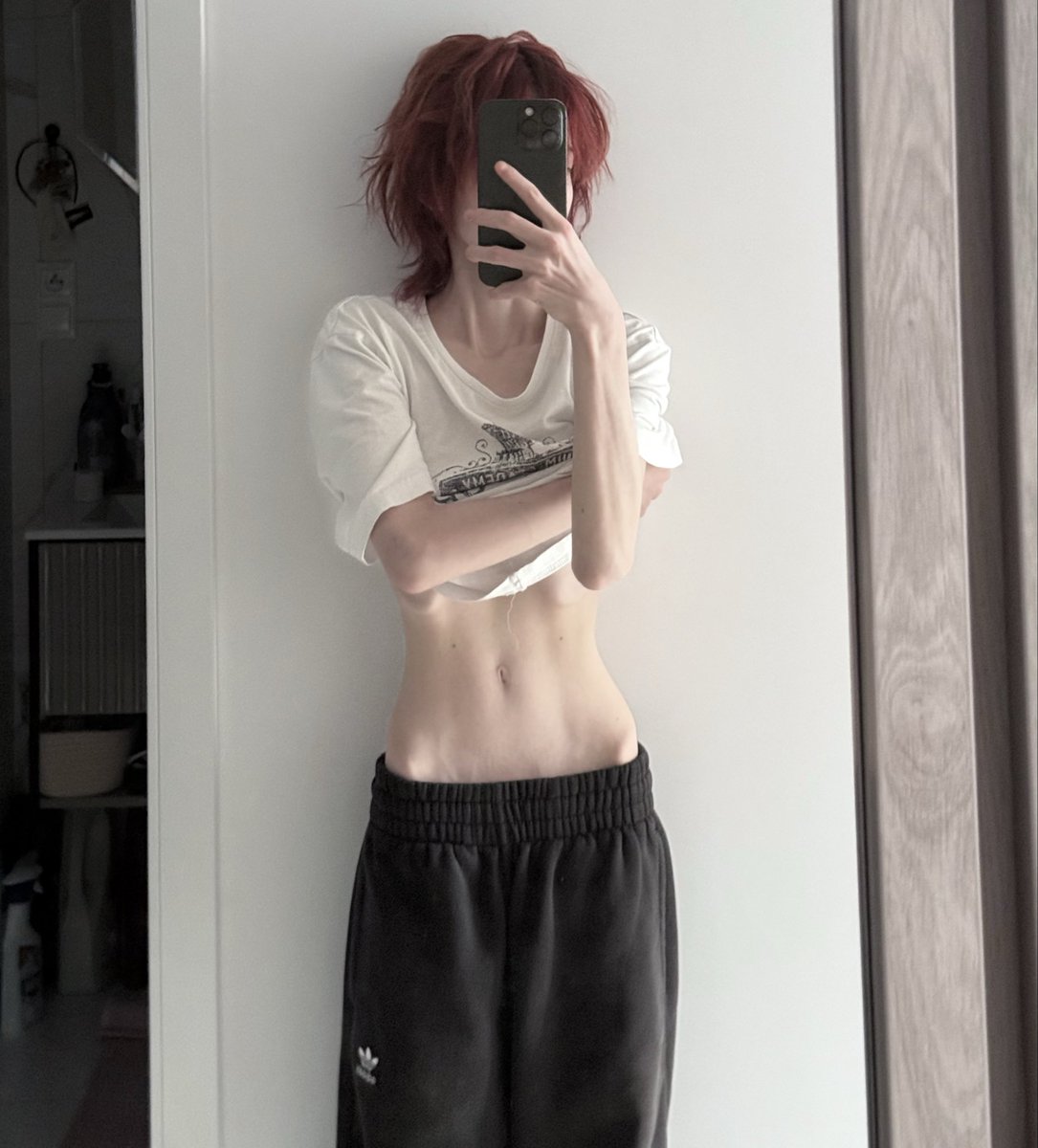 v4in_ak1's tweet image. morning bcs ⎛|\ ^•⩊•^ /|⎞