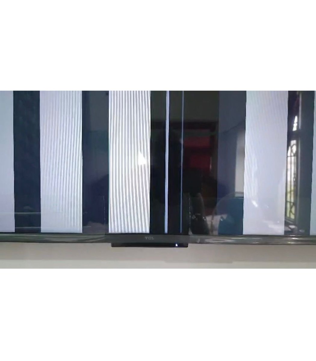 MdAman2570's tweet photo. @Flipkart @TCLIndia Received a new TCL TV from Flipkart with a white line on screen (video proof). Instead of repair, I request a proper REPLACEMENT for this defective unit. https://t.co/9gBtvhARUw