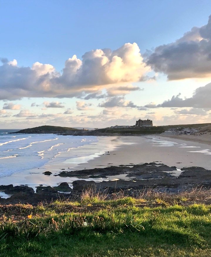 Good morning and happy Tuesday Glorious Beings!🤩 have a fab day folks!😘
#tuesdayvibe