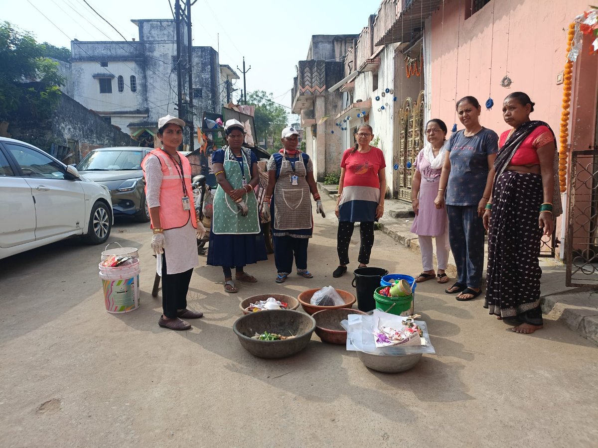 smartraigarh's tweet photo. *विशेष स्वच्छता पखवाड़ा 2025 *
#VisheshSwachhataPakhwada2025
#cgrajatjayanti2025 
#Swachhotsav
#SwachhBharat
#SwachhBharatHaritBharat
#संवर_रहा_छत्तीसगढ़
#SwachhChhattisgarh
#SwabhavSwachhata #SanskarSwachhata #CMOChhattisgarh #arunsao #ArunSaoBJP #urbanchhattisgarh #CGURBAN https://t.co/EE92PZM4F4