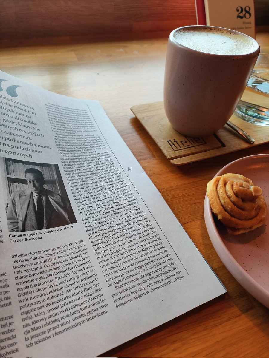 meurtvolant's tweet photo. Camusowski poranek z cynamonką 🍂☕ https://t.co/pFATyh74YB