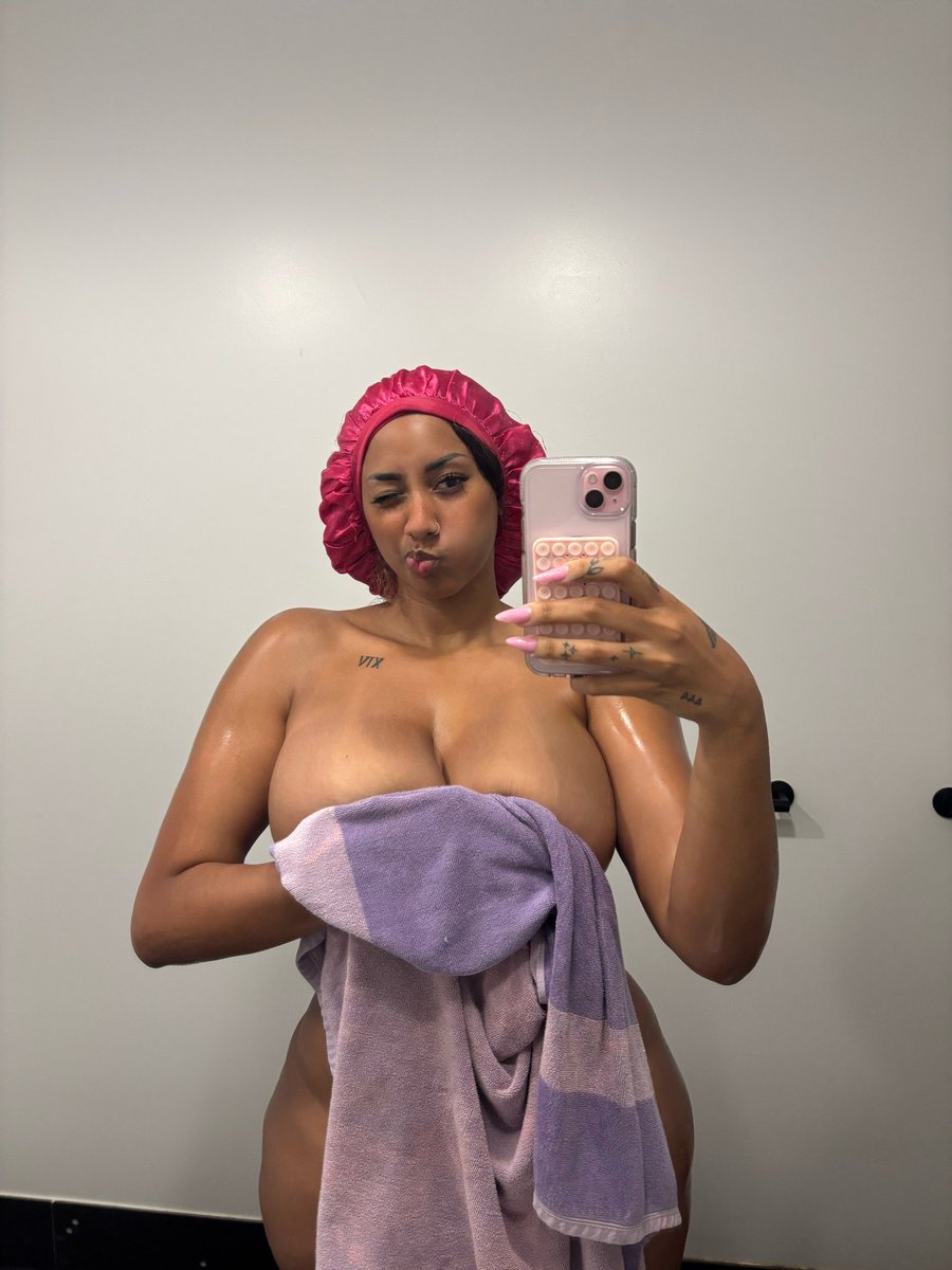 AngelFernass's tweet photo. @Gillian59964 FOR JUST BOOKING!!! slide in my DM’s😋 real mouth draining session👄🔥 sloppy head😋🔥 and nasty draining session on FT🍆😩 https://t.co/o4PcR5nNkW