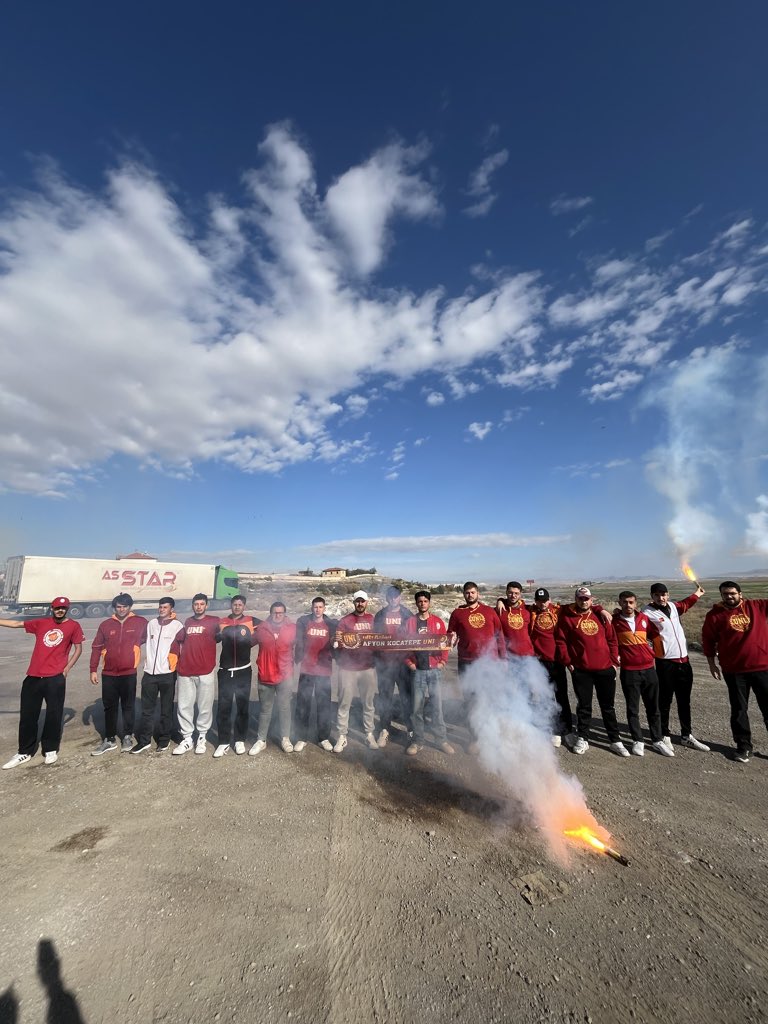 uAUNIAKU's tweet image. HER ZAMAN, HER YERDE!

halkbank - GALATASARAY’ımızın Erkek Voleybol maçı için yollardayız.

#ultrAslanUNI