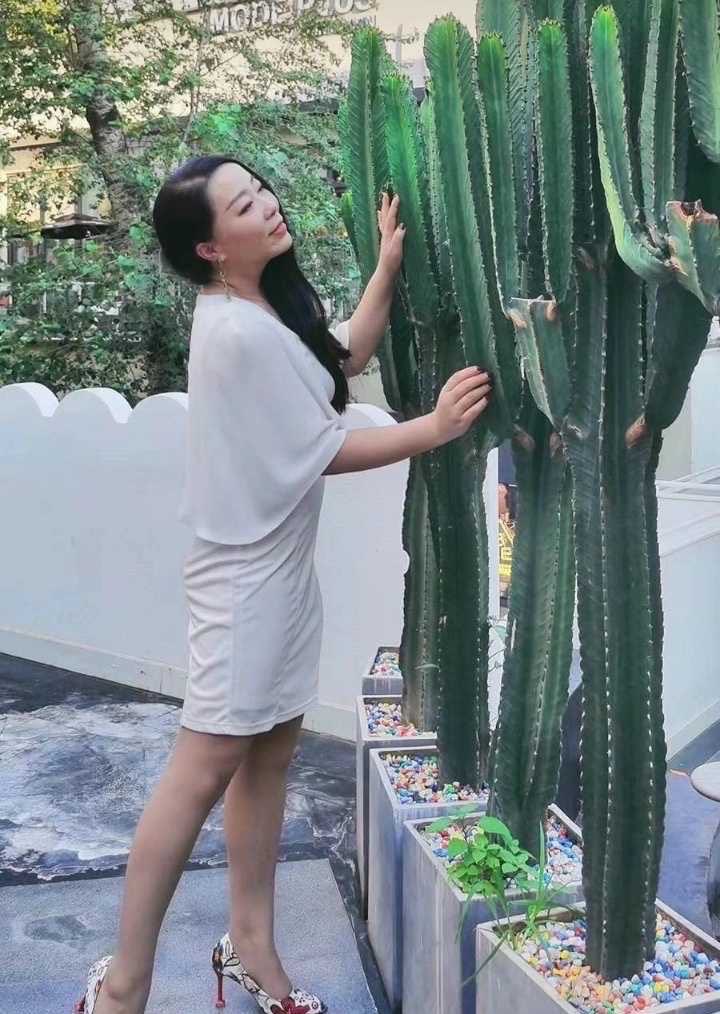 美腿气质熟女的诱惑 熟女控应该都认识 https://t.co/ZZ4kbGPYH4