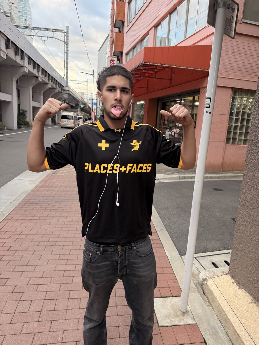 PLACES+FACES tweet media