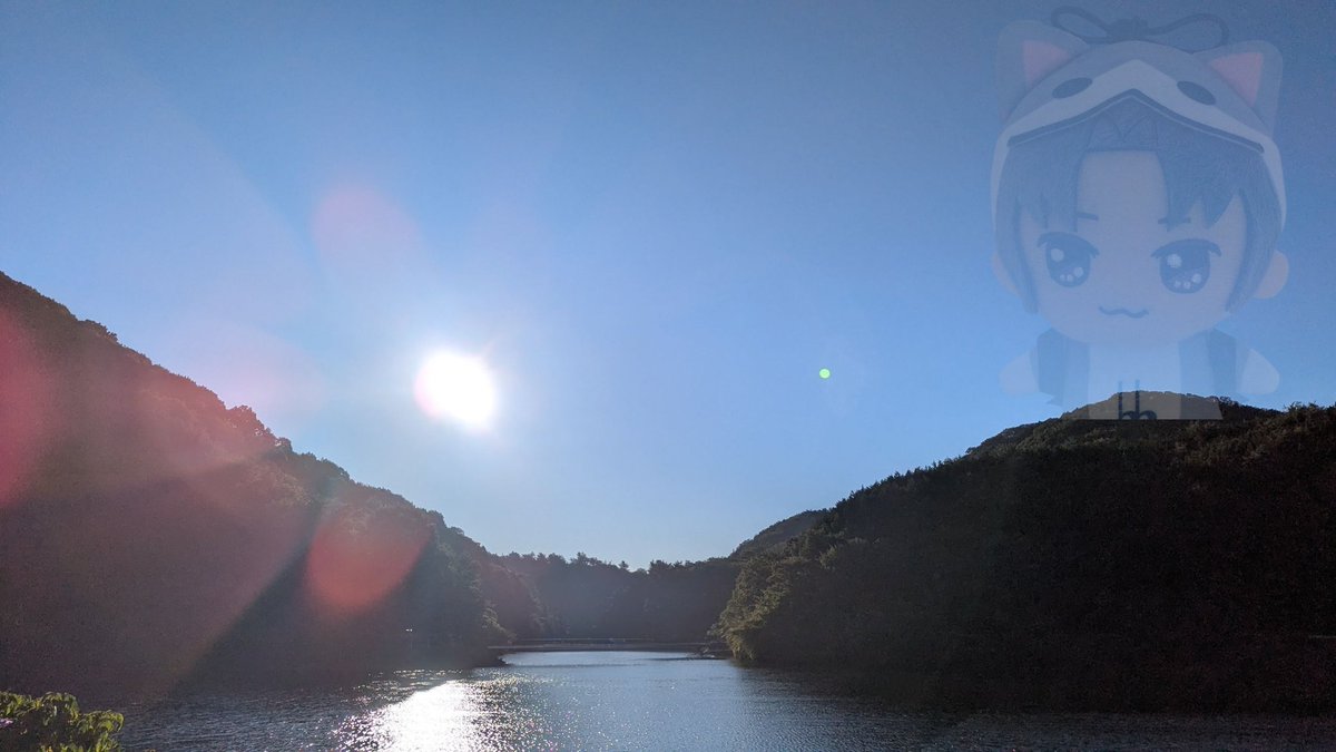 a_p_r_i_c_0_t_'s tweet image. 今シーズン初のWAKASAGI🎣
夜明け前はｶﾞｸﾌﾞﾙだったけど日中は日差しが心地よくて外で食べるおにぎりが最高🥰
ドンちゃんに友情出演お願いした🙏🏻☀