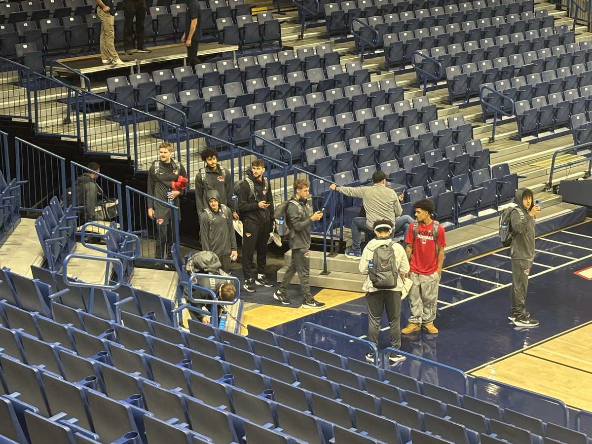 TheoLawson_SR's tweet photo. With everything else going on tonight, I forgot to share this photo. Most of #WOU’s players came back out to the court long after the game ended to take cell phone photos and videos of the Kennel. Regardless of outcome, a memorable night the D-II program is unlikely to forget. https://t.co/eJl4n5FwVu