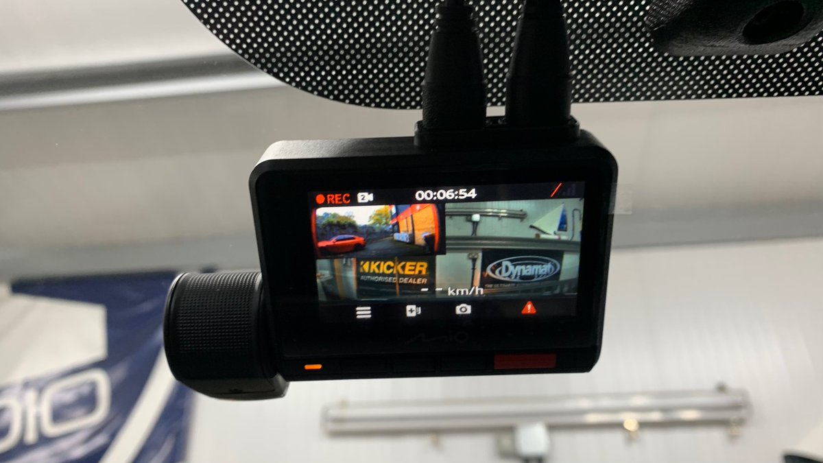 dynamic_audio's tweet image. Kia Rio 2016 upgraded with Sony XAV-AX4050, Pioneer ND-BC9, Mivue 955WD &amp;amp; Connects2 kit for a smart, seamless drive! 🚗

@Connects2 @PioneerUK @SonyUK @Mio__UK @KiaUK