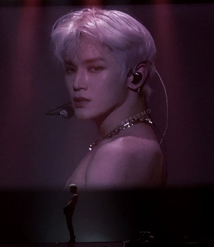 hourlytyong's tweet image. this man has no mercy
#TAEYONG #태용 #テヨン