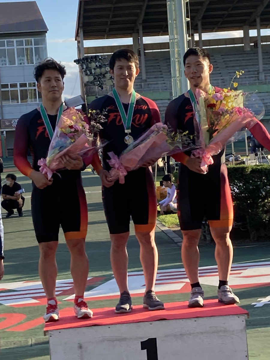 チームスプリント優勝！

#小森貴大　選手
#寺崎浩平　選手
#脇本勇希　選手