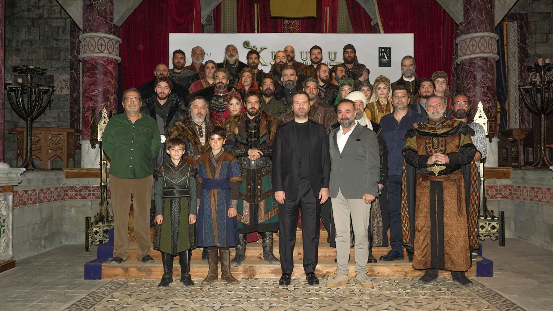 G4VPCygWwAEb022?format=jpg&name=large